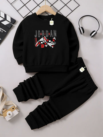 Sweatshirts & trousers